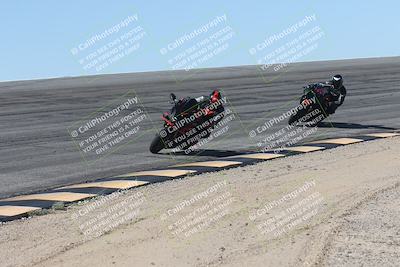 media/Oct-13-2025-Moto Forza (Mon) [[a66d839500]]/3-B Group/Session 2 (Bowl)/